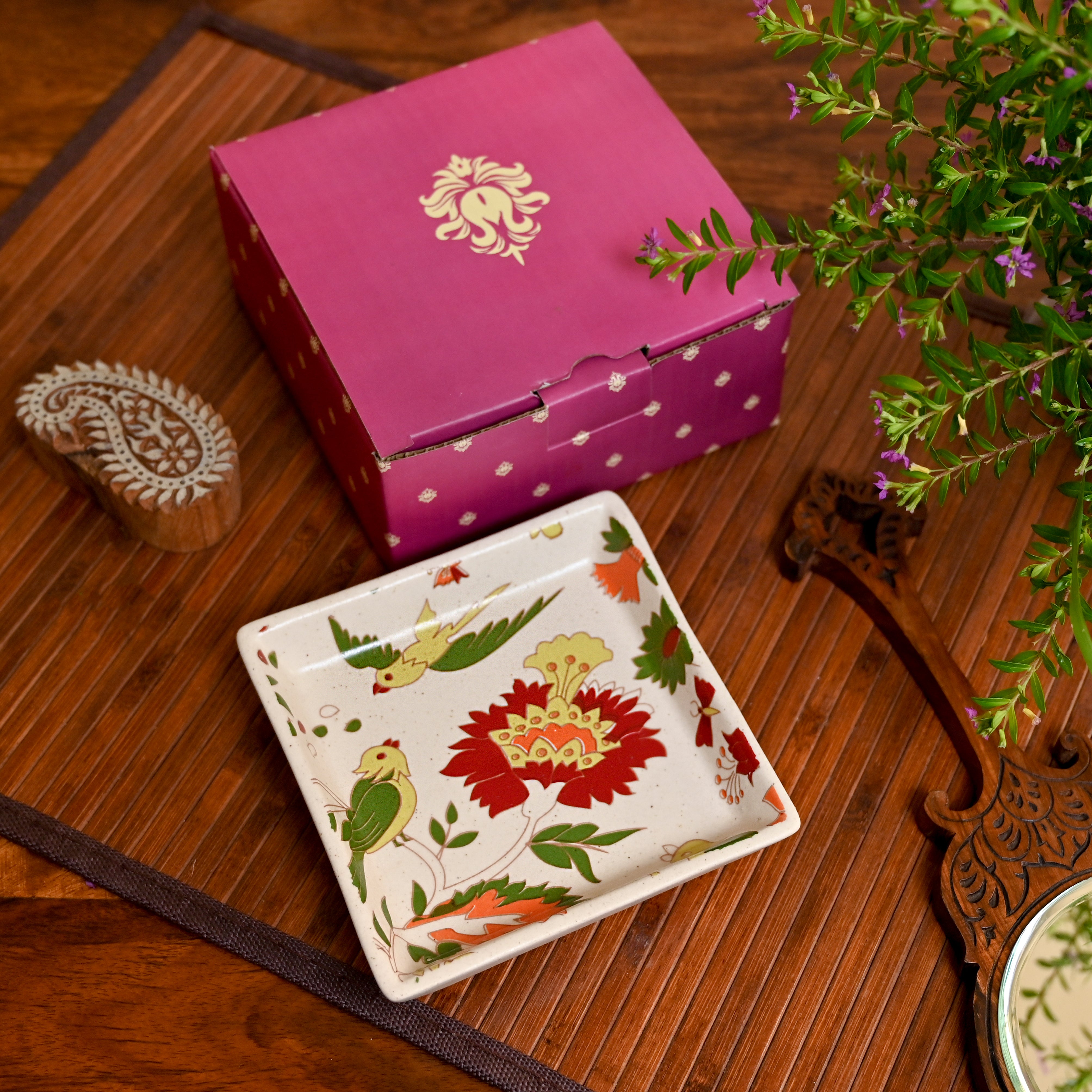 Indha Handcrafted Gift Box | Hand Embroidered Box | Diwali Gifting |  Handmade Gifting | Handmade Gift Box - Curated online shop for handcrafted  products made in India by women artisans